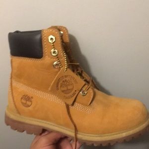 Timberland Waterproof Size (6 1/2)